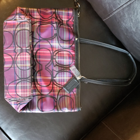 Authentic Coach handbag - Picture 2 of 5